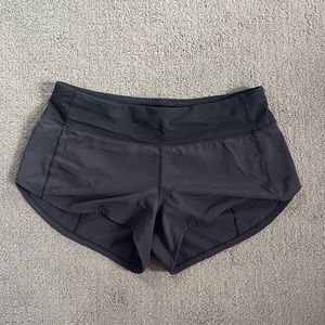 Lululemon Speed Up Low-Rise Lined Shorts 2.5”